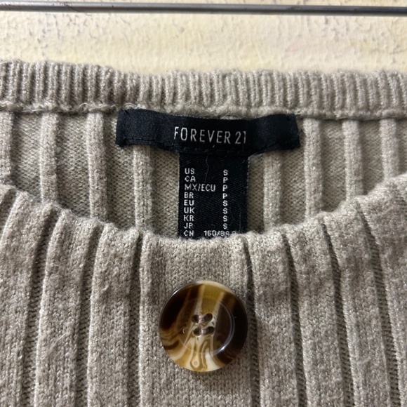 Sweater top - Picture 2 of 4